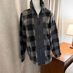 Abercrombie & Fitch Black and Gray Checkered Jacket